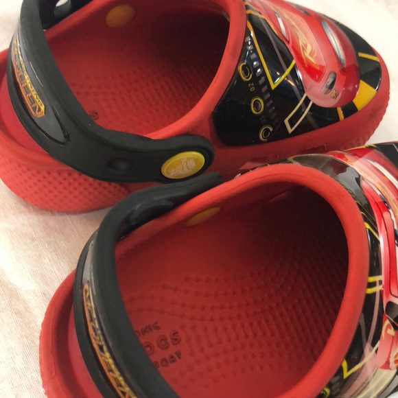 SOLD CROCS Lighting McQueen Cars C 6 Red light up - Picture 7 of 8